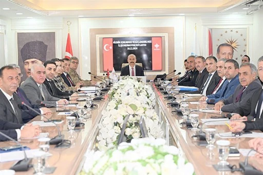 VALİ CANALP &ldquo;G&Uuml;&Ccedil;L&Uuml; AİLE SAĞLIKLI TOPLUMUN TEMELİDİR&rdquo;