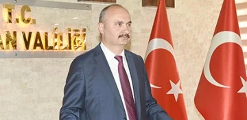 VALİ CANALP&rsquo;TAN &lsquo;İNSAN HAKLARI&rsquo; MESAJI