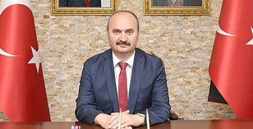 VALİ CANALP'TAN MUHTARLAR G&Uuml;N&Uuml; MESAJI