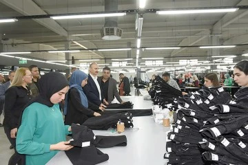 VALİ CANALP&rsquo;TAN OSB&rsquo;DE &Uuml;RETİM YAPAN FABRİKALARA ZİYARET