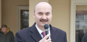 VALİ CANALP&rsquo;TAN TIP BAYRAMI MESAJI