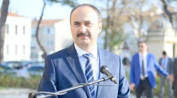 VALİ CANALP&rsquo;TAN TIP BAYRAMI MESAJI