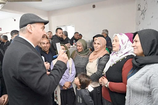 VALİ CANALP&rsquo;TEN HASANKEYF K&Ouml;YLERİNE İKİNCİ TUR ZİYARET