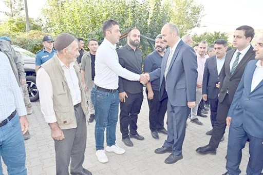 VALİ CANALP&rsquo;TEN K&Ouml;YLERE SAHA ZİYARETİ