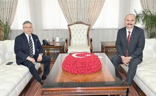 VALİ CİRİT&rsquo;TEN VALİ CANALP&rsquo;A ZİYARET