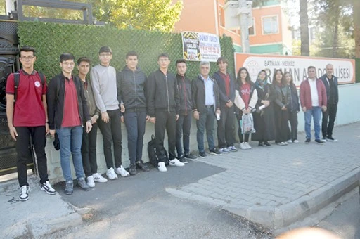 VELİLER, SPOR SALONUNUN ET&Uuml;T MERKEZİ OLMASINI İSTİYOR