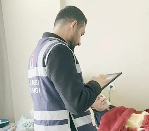 VERGİ DAİRELERİNE GİDEMEYEN M&Uuml;KELLEFLERE ADRESİNDE HİZMET