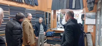 YAŞAR, ESNAF TURUNDA