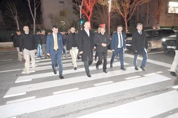 YAYA G&Uuml;VENLİĞİ İ&Ccedil;İN LED IŞIKLI GE&Ccedil;İTLER