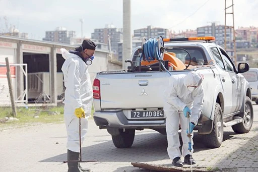 YAZ &Ouml;NCESİ YOĞUN İLA&Ccedil;LAMA MESAİSİ