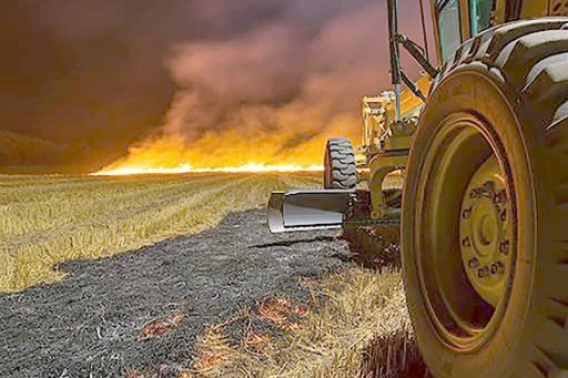 YOLVEREN K&Ouml;Y&Uuml;'NDE &Ccedil;IKAN ANIZ YANGININA HIZLI M&Uuml;DAHALE